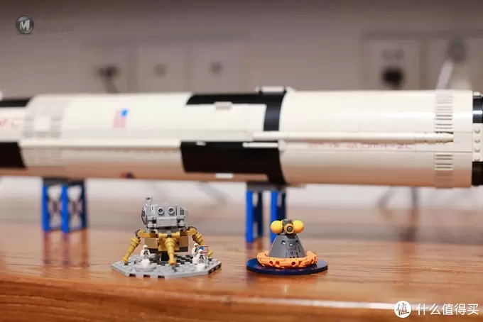 小面想去月球 -- LEGO乐高 21309 NASA APOLLO SATURN V