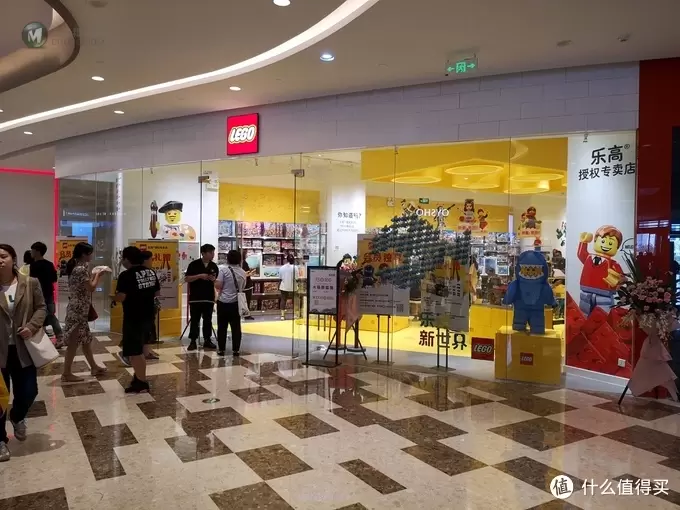 探店济南第一家乐高授权专卖店——万象城店