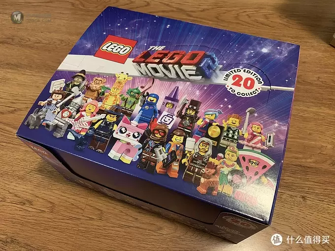 变成塑料块陪你的钱 篇一：Lego 71023乐高大电影2抽抽乐开箱