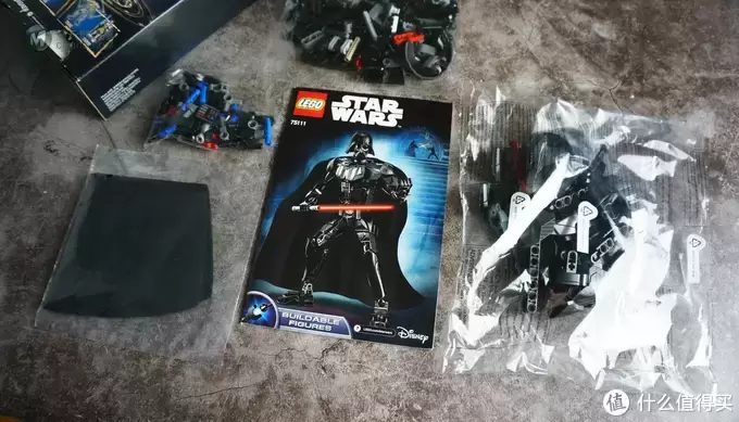 杂物撰德 篇十一：好像有20多种叫法  但旧译叫达斯·维达？？乐高 Star Wars Darth Vader 75111简晒