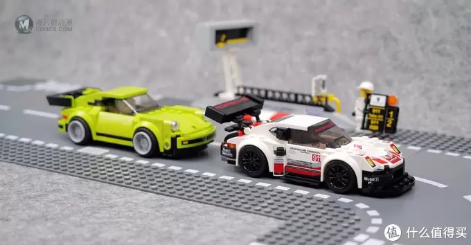 手残劝退！LEGO 乐高 Speed Champion 系列 保时捷 911 RSR & Turbo3.0 75888 开箱