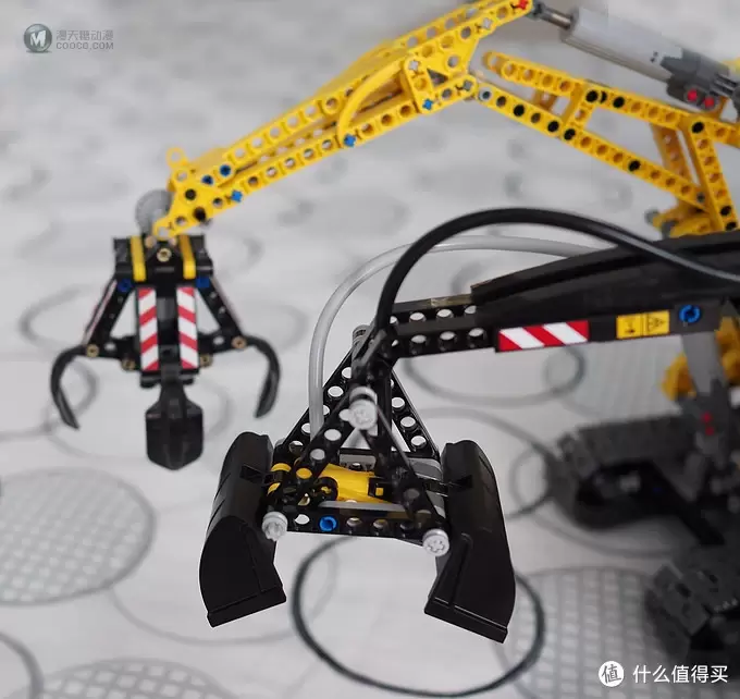 LEGO 乐高 42053 沃尔沃 EW160E 挖掘机 试玩体验