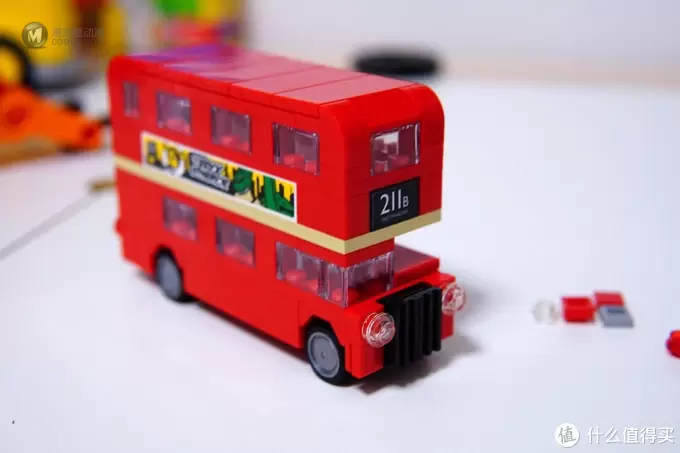 小而传神：LEGO 乐高 40220 小版双层巴士开箱