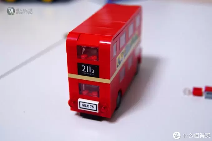 小而传神：LEGO 乐高 40220 小版双层巴士开箱