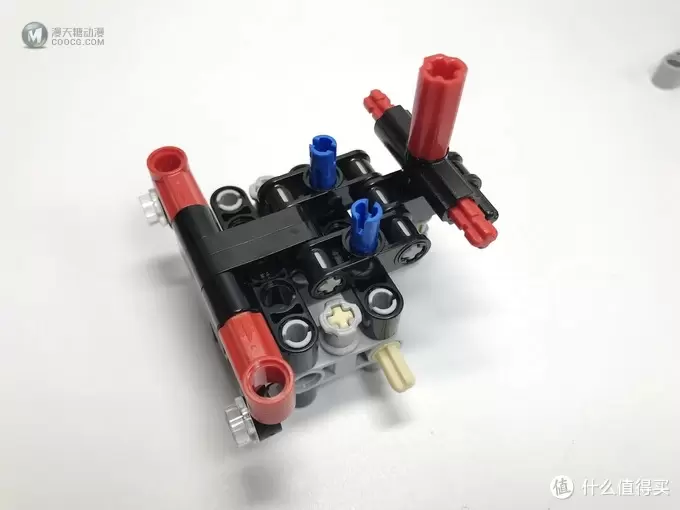 套装虽小高价零件不少：乐高 LEGO 42084 吊钩式装载卡车