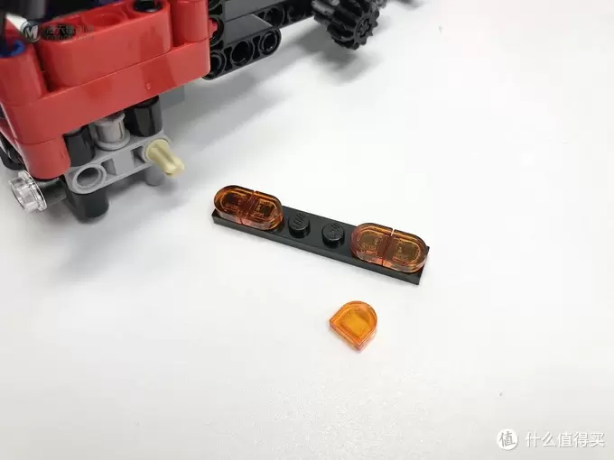 套装虽小高价零件不少：乐高 LEGO 42084 吊钩式装载卡车