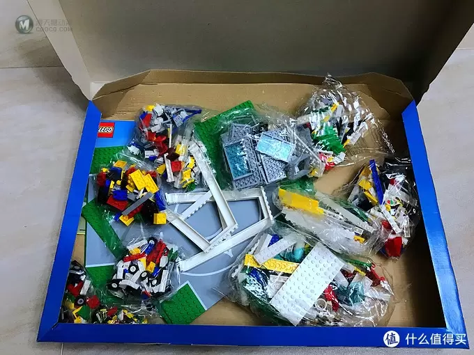 乐高小小追绝日记 篇一：LEGO 10159  乐高城市机场