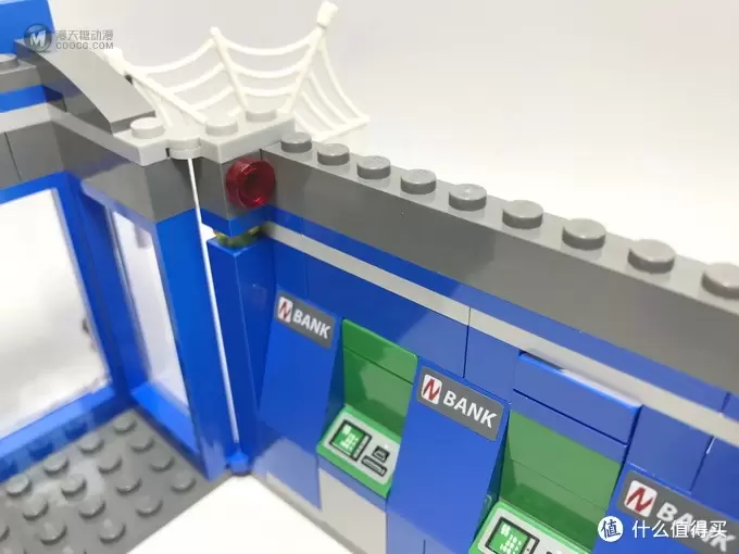 LEGO 乐高 76082 漫威超级英雄系列 蜘蛛侠ATM 劫案之战