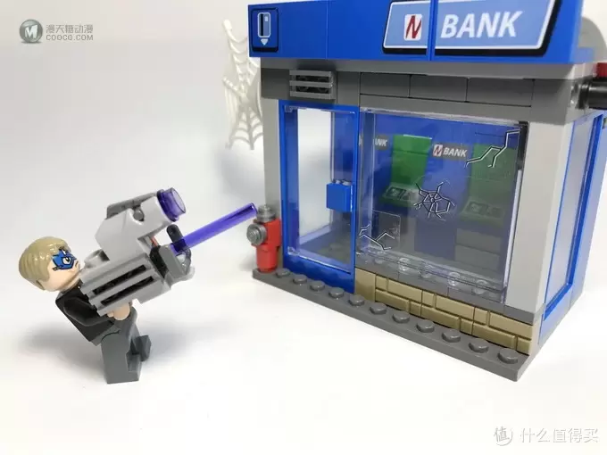 LEGO 乐高 76082 漫威超级英雄系列 蜘蛛侠ATM 劫案之战