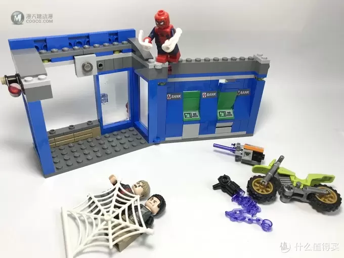 LEGO 乐高 76082 漫威超级英雄系列 蜘蛛侠ATM 劫案之战