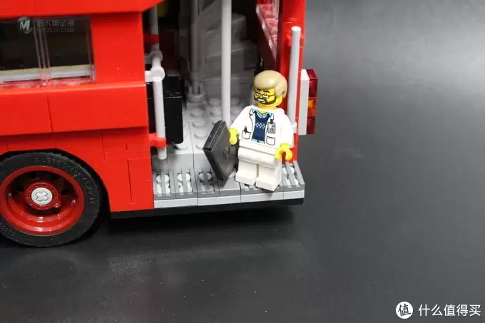 不惑大叔的legogo 篇二十：最是那一抹红—LEGO 乐高 10258 伦敦巴士 开箱