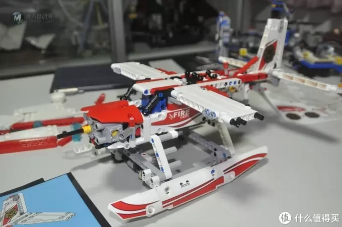 单反毁一生，LEGO穷三代 篇一百零二：LEGO 乐高 Technic 科技系列 42040 消防飞机 开箱