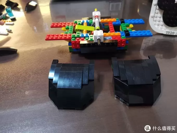 老杨的玩具仓库 篇六十三：LEGO 21317 迪士尼 米奇威利号蒸汽船 评测