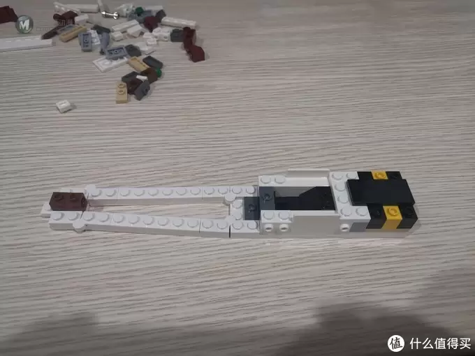 老杨的玩具仓库 篇六十：LEGO 星战系列 75301 卢克·天行者的X翼战机