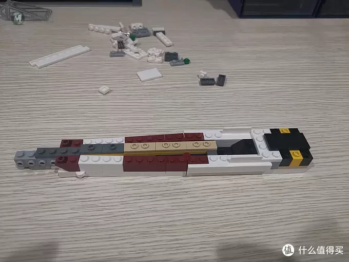 老杨的玩具仓库 篇六十：LEGO 星战系列 75301 卢克·天行者的X翼战机