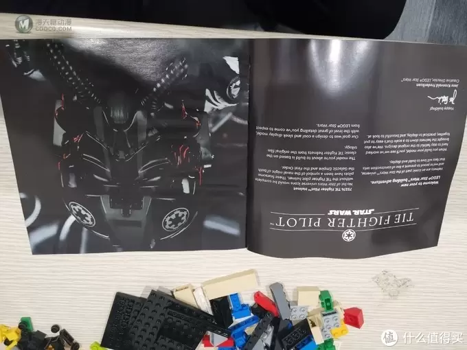 老杨的玩具仓库 篇五十：LEGO 星球大战 40周年 头盔系列 75274 钛战机驾驶员头盔 评测