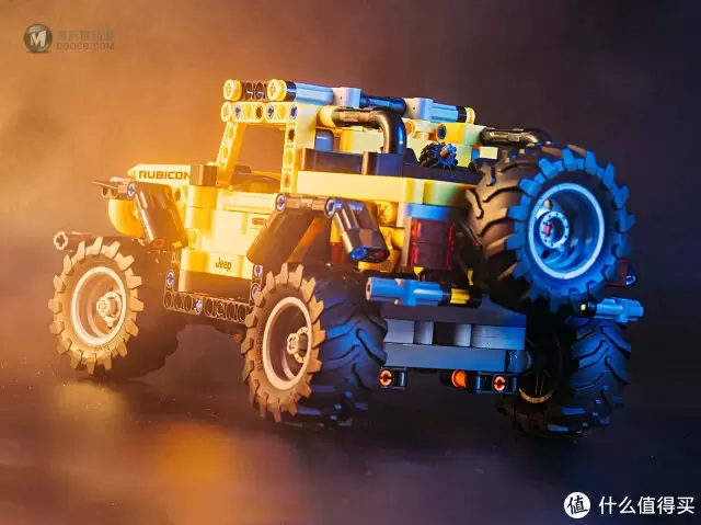 LEGO 42122 Jeep Wrangler 穿梭山林的狂野硬汉！