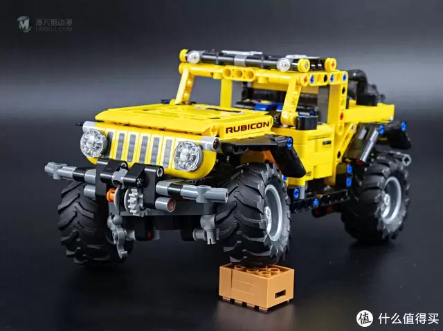 LEGO 42122 Jeep Wrangler 穿梭山林的狂野硬汉！