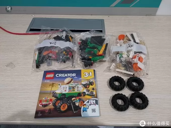 老杨的玩具仓库 篇四十八：LEGO CREATOR创意3合1系列 巨轮汉堡车 A模式评测