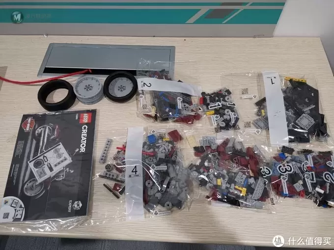 老杨的玩具仓库 篇四十六：LEGO 创意组系列 10269 哈雷肥仔摩托车 评测