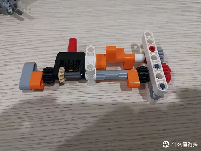 老杨的玩具仓库 篇四十四：LEGO 机械组系列 42112搅拌车 评测