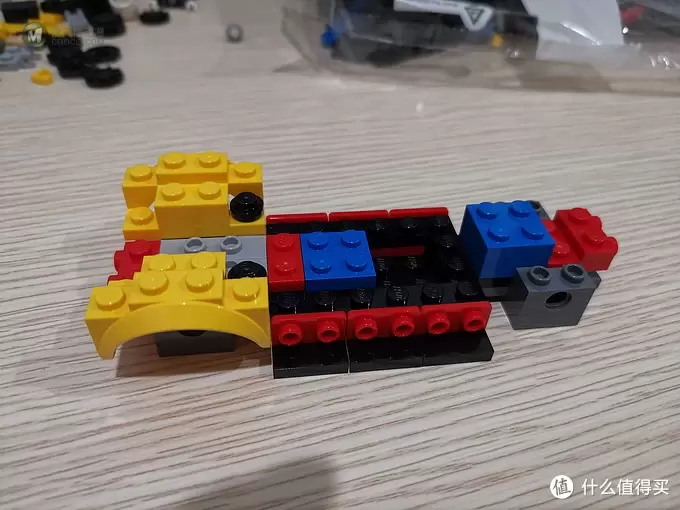 老杨的玩具仓库 篇四十：LEGO 乐高 赛车系列 75893 2018道奇挑战者和道奇战马