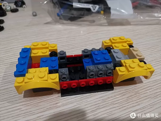 老杨的玩具仓库 篇四十：LEGO 乐高 赛车系列 75893 2018道奇挑战者和道奇战马