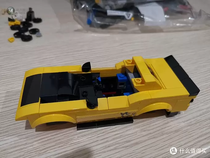 老杨的玩具仓库 篇四十：LEGO 乐高 赛车系列 75893 2018道奇挑战者和道奇战马