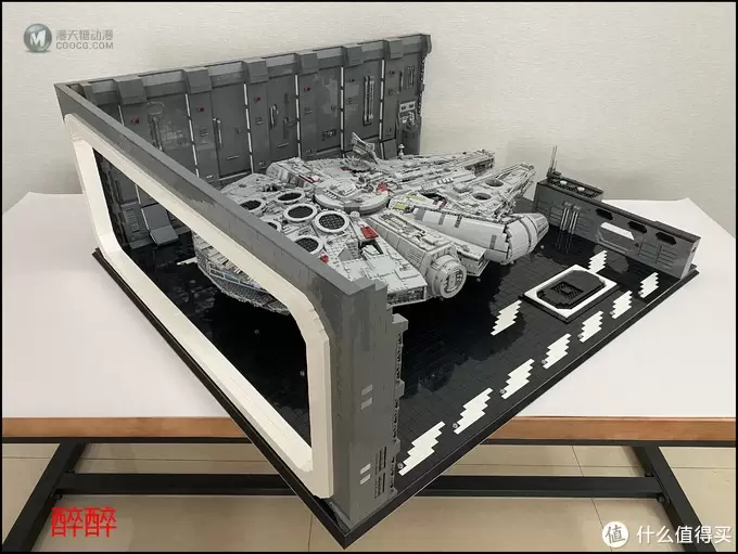 MOC 篇十五：【MOC】Docking Bay（千年隼停机坪）醉测评