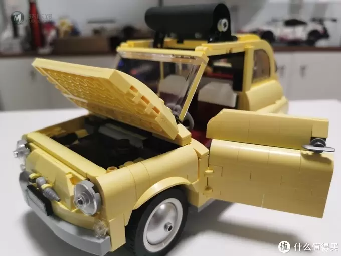 积木们 篇十六：鹅黄色的意大利风情～乐高10271，Fiat 500