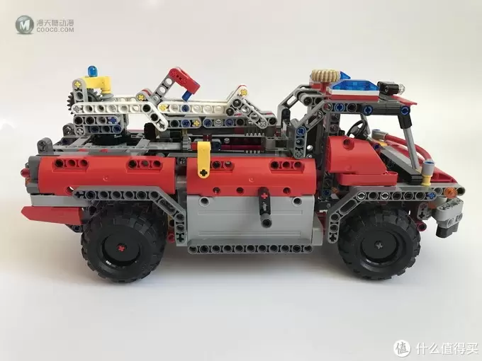 乐高还能这么拼： 复刻 LEGO 乐高 科技 42068 B模式 消防救援车