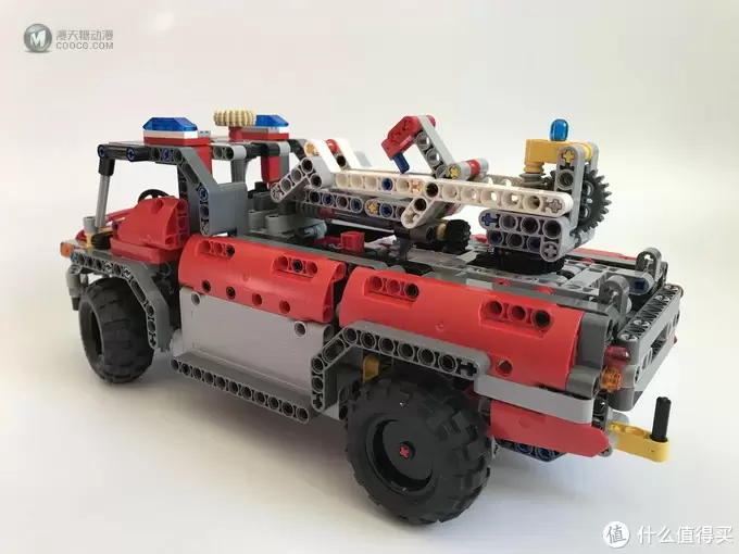 乐高还能这么拼： 复刻 LEGO 乐高 科技 42068 B模式 消防救援车