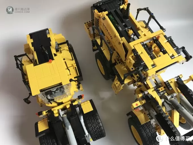 遥控乐高拼拼乐-我不是42030——LEGO 乐高 MOC-3799 VOLVO L250G 轮式装载机