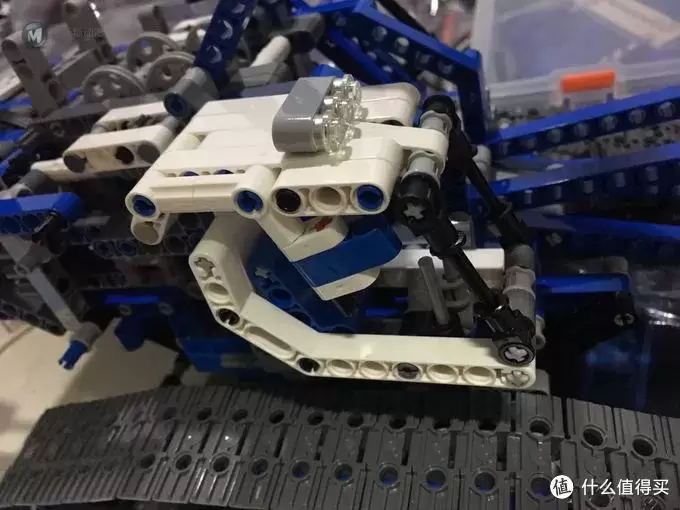 别人的乐高我来玩 篇二：入坑 LEGO 乐高 科技系列 42042 履带式起重机