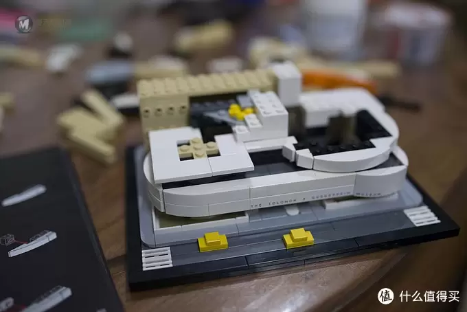 步入深坑：LEGO 乐高 建筑系列 21035 Gugenheim Museum 古根海姆博物馆