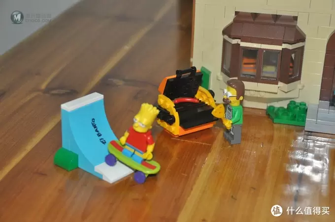 单反毁一生，LEGO穷三代 篇四十四：LEGO 71006 The Simpsons house 辛普森一家