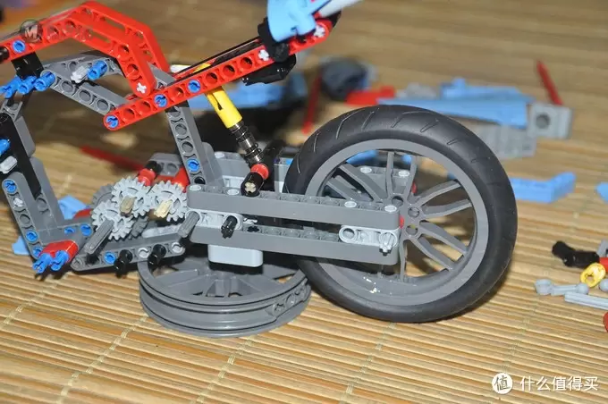 单反毁一生，LEGO穷三代 篇四十五：LEGO 42036 Street Motorcycle 公路赛车