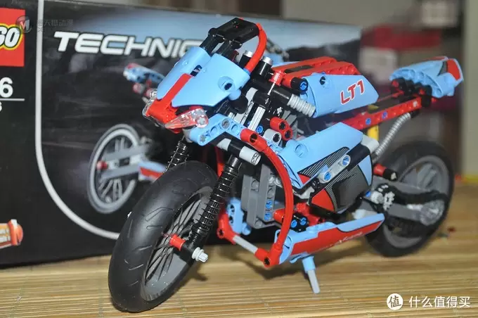 单反毁一生，LEGO穷三代 篇四十五：LEGO 42036 Street Motorcycle 公路赛车