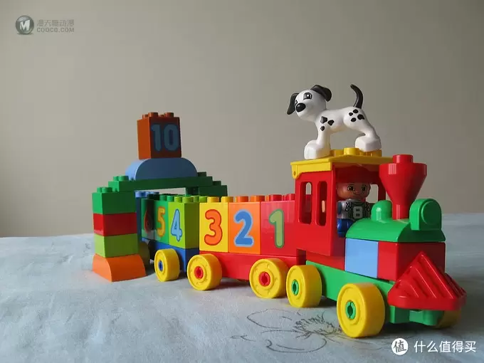 小LD喜欢的拼插玩具 篇二：开着火车去远方！ LEGO 乐高 duplo 得宝系列 数字火车 10558