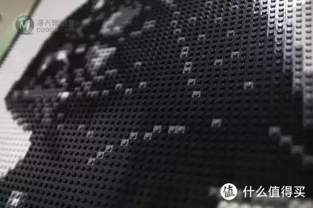 用LEGO 乐高画一幅画：积木与像素的世界