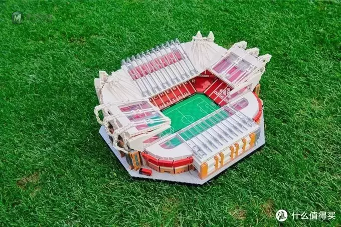 乐高资讯 篇五十四：曼联球场对比图来了！乐高做到这样的还原度，到底值不值得入手？