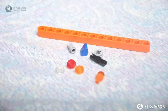 二胎爸带娃 篇三：圣诞礼物乐高LEGO 机械组科技TECHNIC系列42088车载式吊车