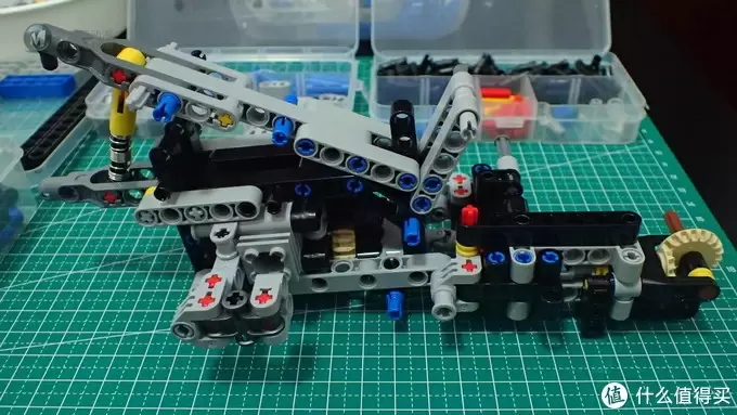 存钱买LEGO 篇十：TECHNIC 科技系列 42063 宝马水鸟 R1200GS ADV