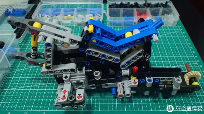 存钱买LEGO 篇十：TECHNIC 科技系列 42063 宝马水鸟 R1200GS ADV