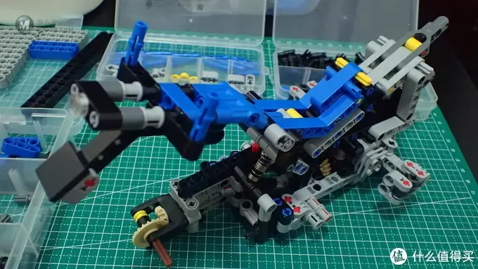 存钱买LEGO 篇十：TECHNIC 科技系列 42063 宝马水鸟 R1200GS ADV