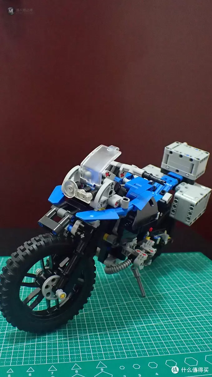 存钱买LEGO 篇十：TECHNIC 科技系列 42063 宝马水鸟 R1200GS ADV