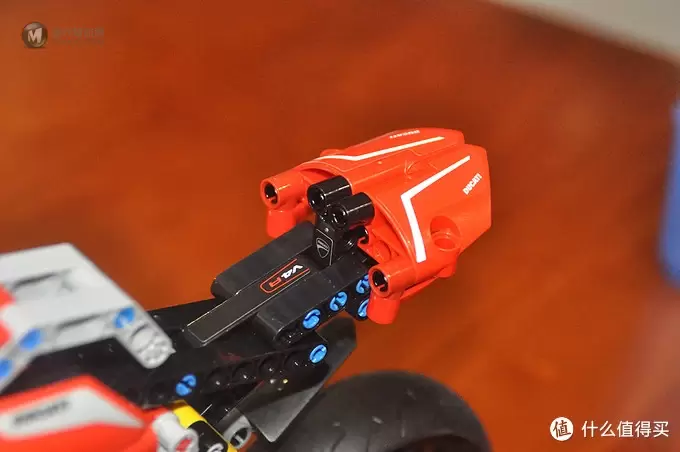 单反毁一生，LEGO穷三代 篇一百四十三：LEGO 乐高 机械组Technic 42107 杜卡迪 Panigale V4R