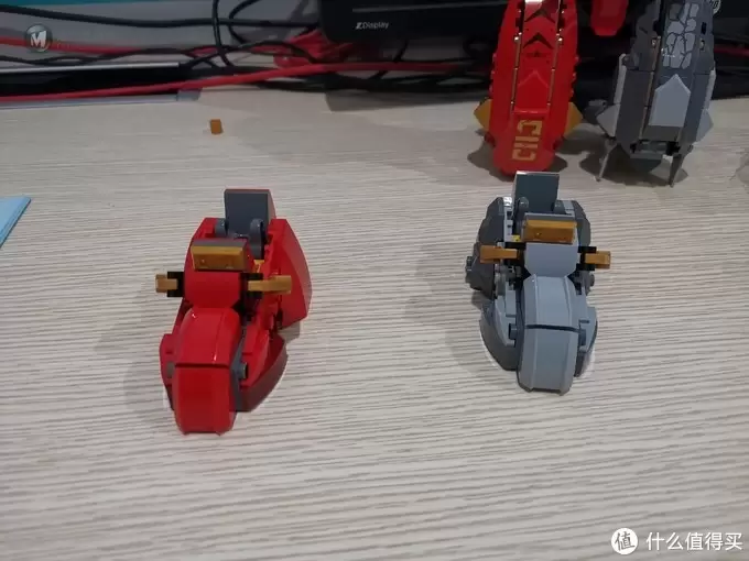 老杨的玩具仓库 篇三十七：LEGO幻影忍者系列 71720 凯的火焰机甲巨人 评测