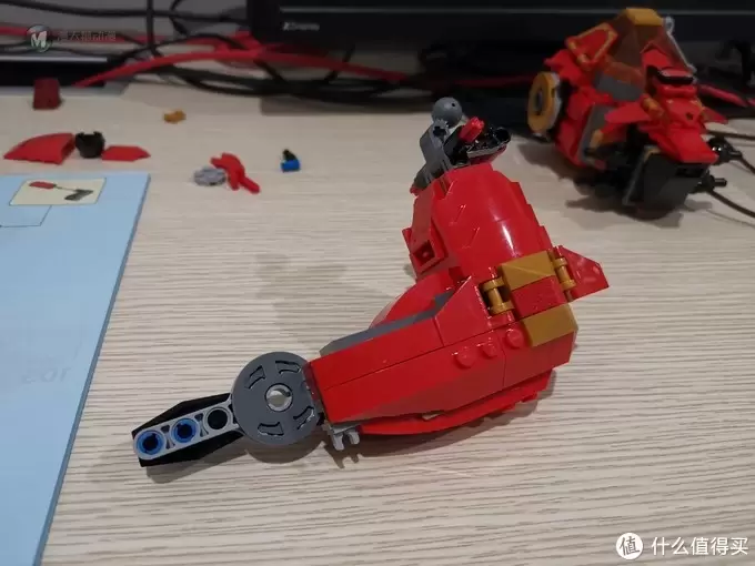 老杨的玩具仓库 篇三十七：LEGO幻影忍者系列 71720 凯的火焰机甲巨人 评测