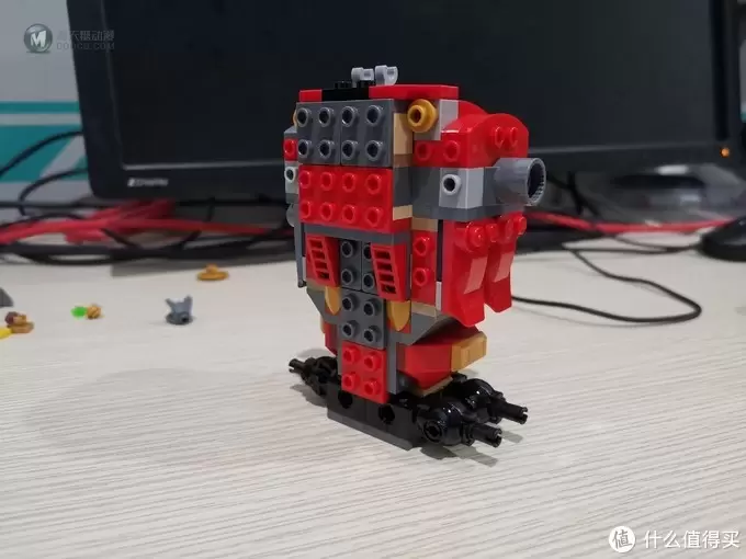 老杨的玩具仓库 篇三十七：LEGO幻影忍者系列 71720 凯的火焰机甲巨人 评测